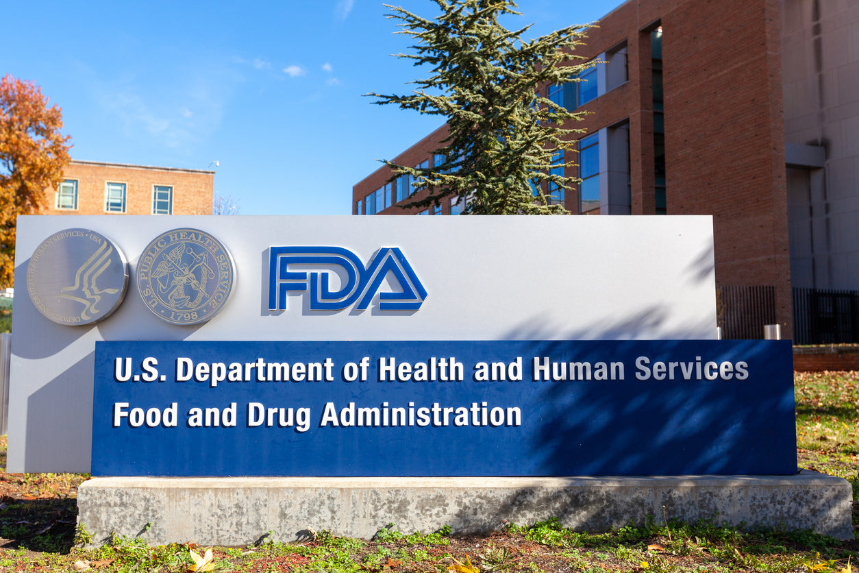 IMMEDIATE REGULATORY UPDATE Critical Changes to FDA Compliance: Upcoming Ban on Synthetic Food Dyes in Food and Healthcare